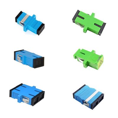Ohrlose Staubdichte Quad SC Glasfaser Adapter mit APC UPC PC PBT Material 1 Port/2 Ports